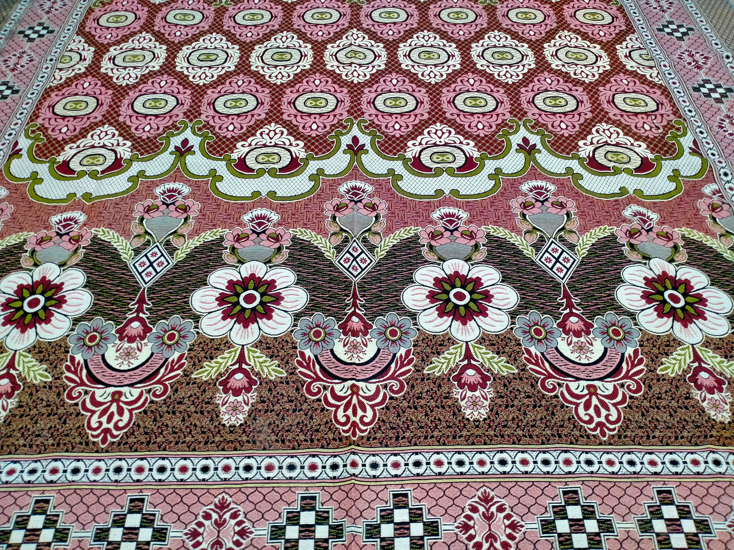 Traditional Multani Jazem -9x11 Ft – Floral Medallion Classic