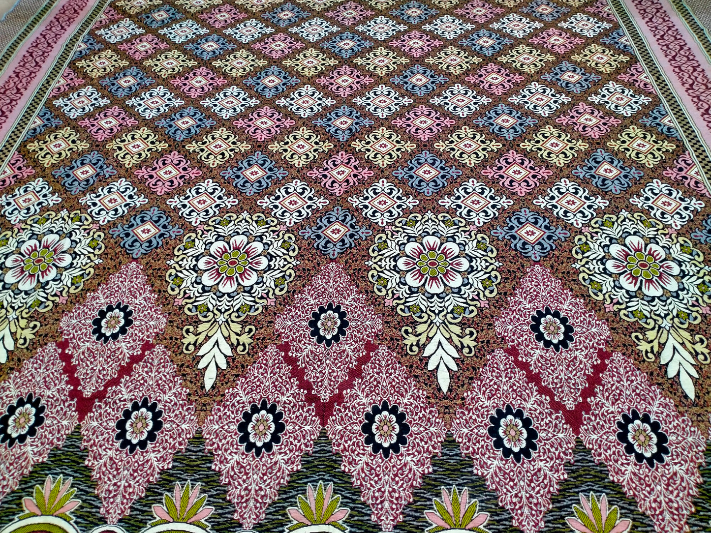 Traditional Multani Jazem – 9x11.5 Ft – Heritage Floral Classic