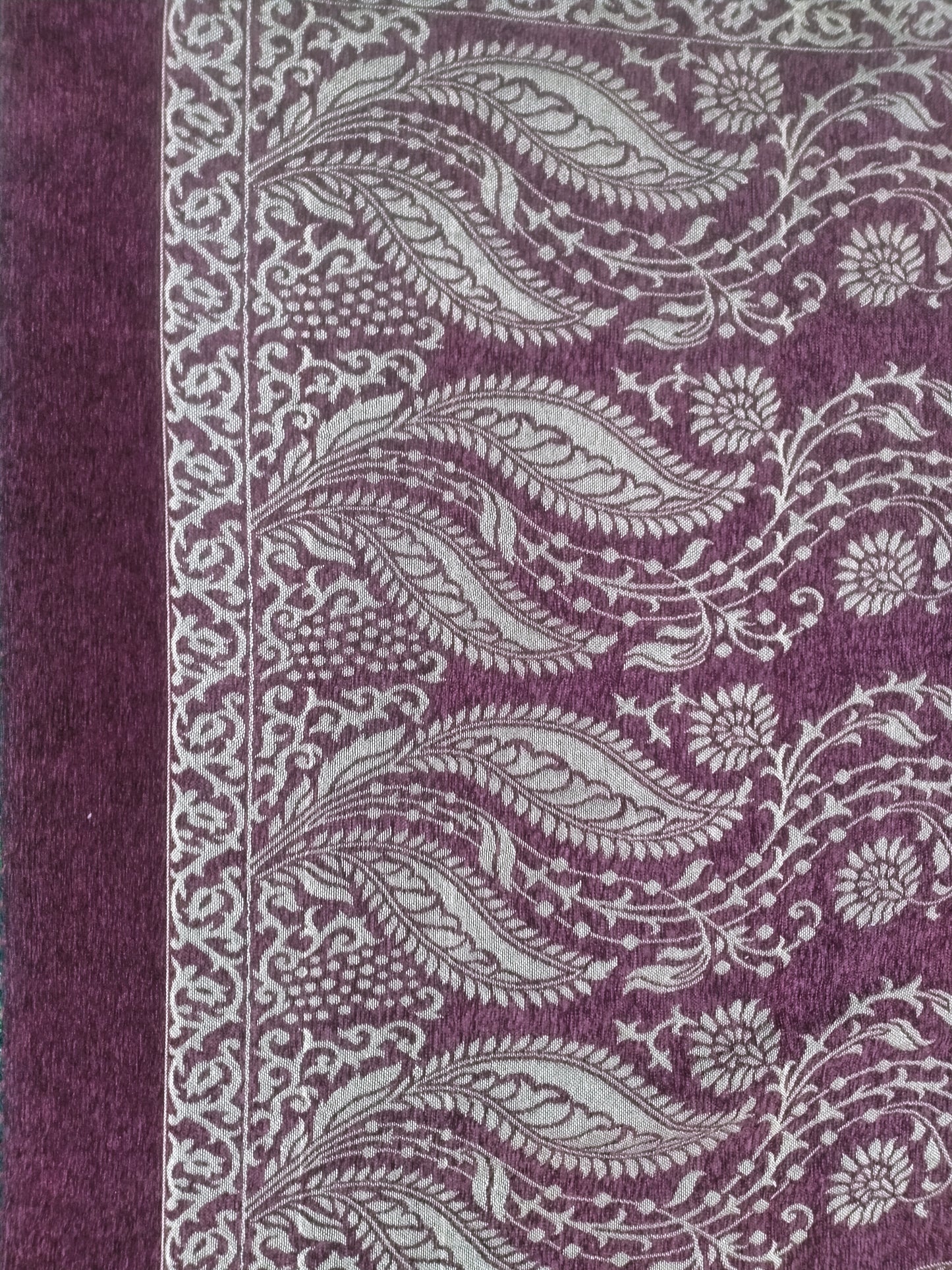 Traditional Velvet Shawl – Heritage Pattern
