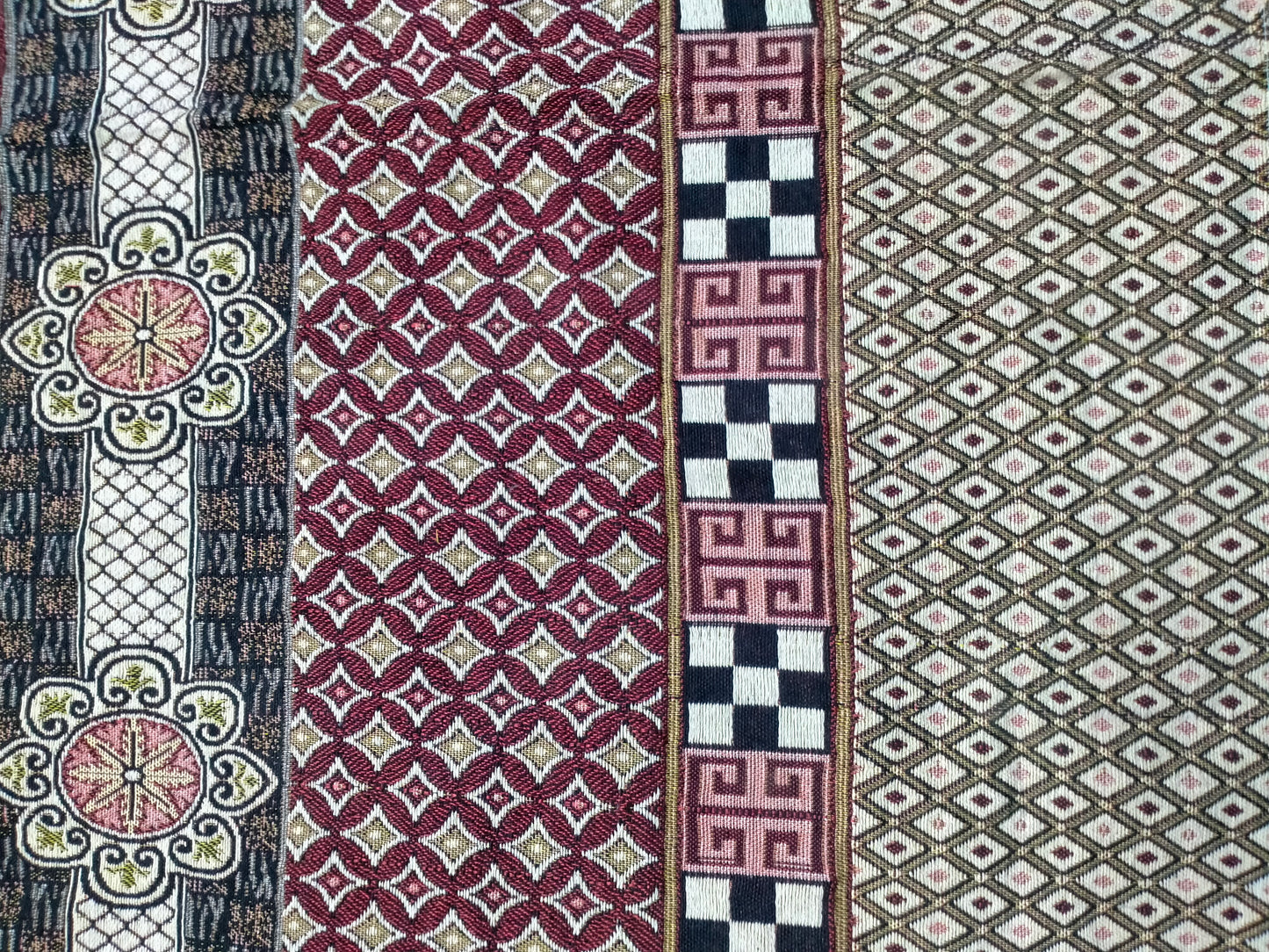 Traditional Multani Jazem – 9x10 Ft – Heritage Block Pattern