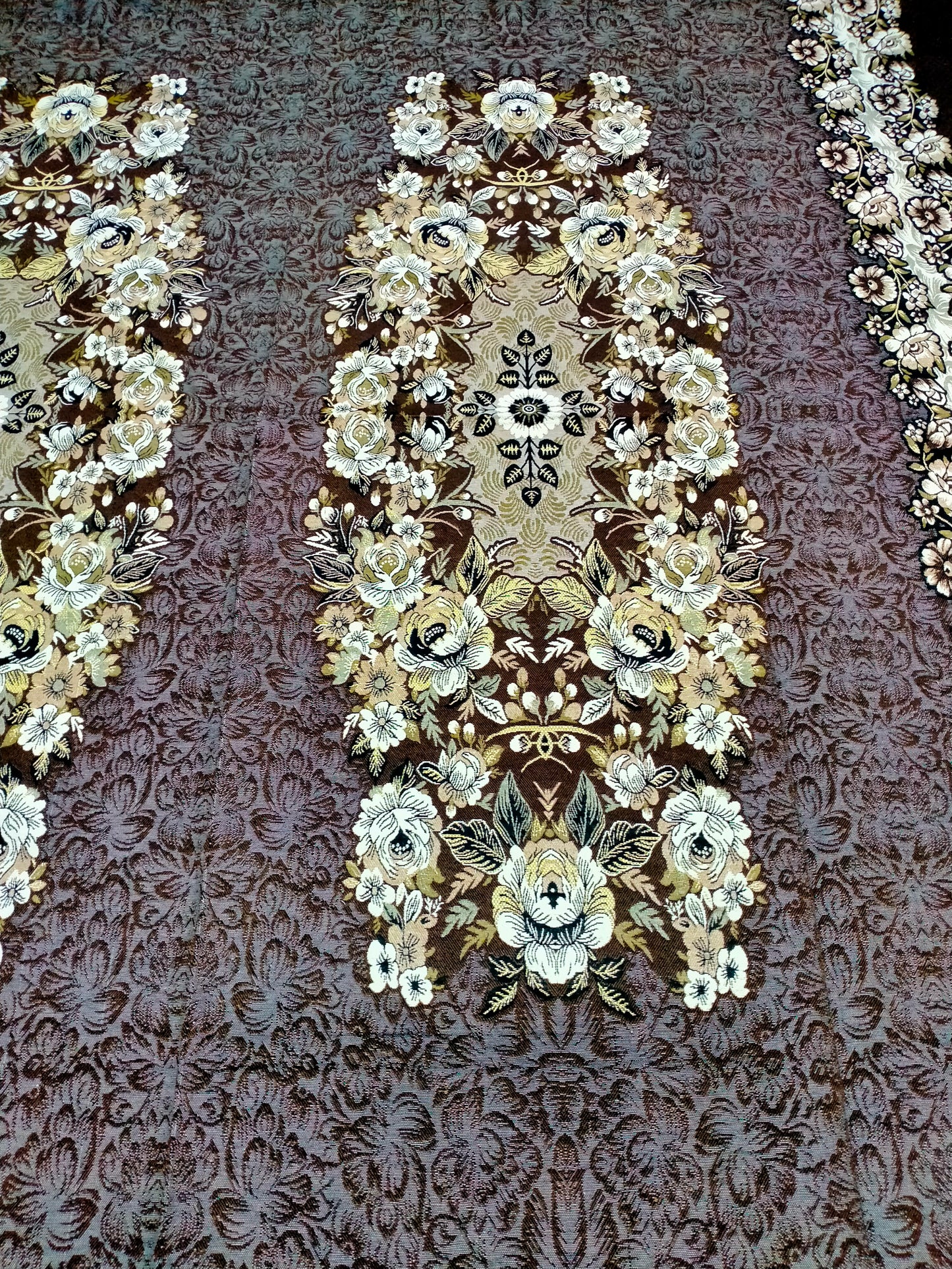 Traditional Multani Jazem – 9x11 Ft – Double Floral Medallion FT