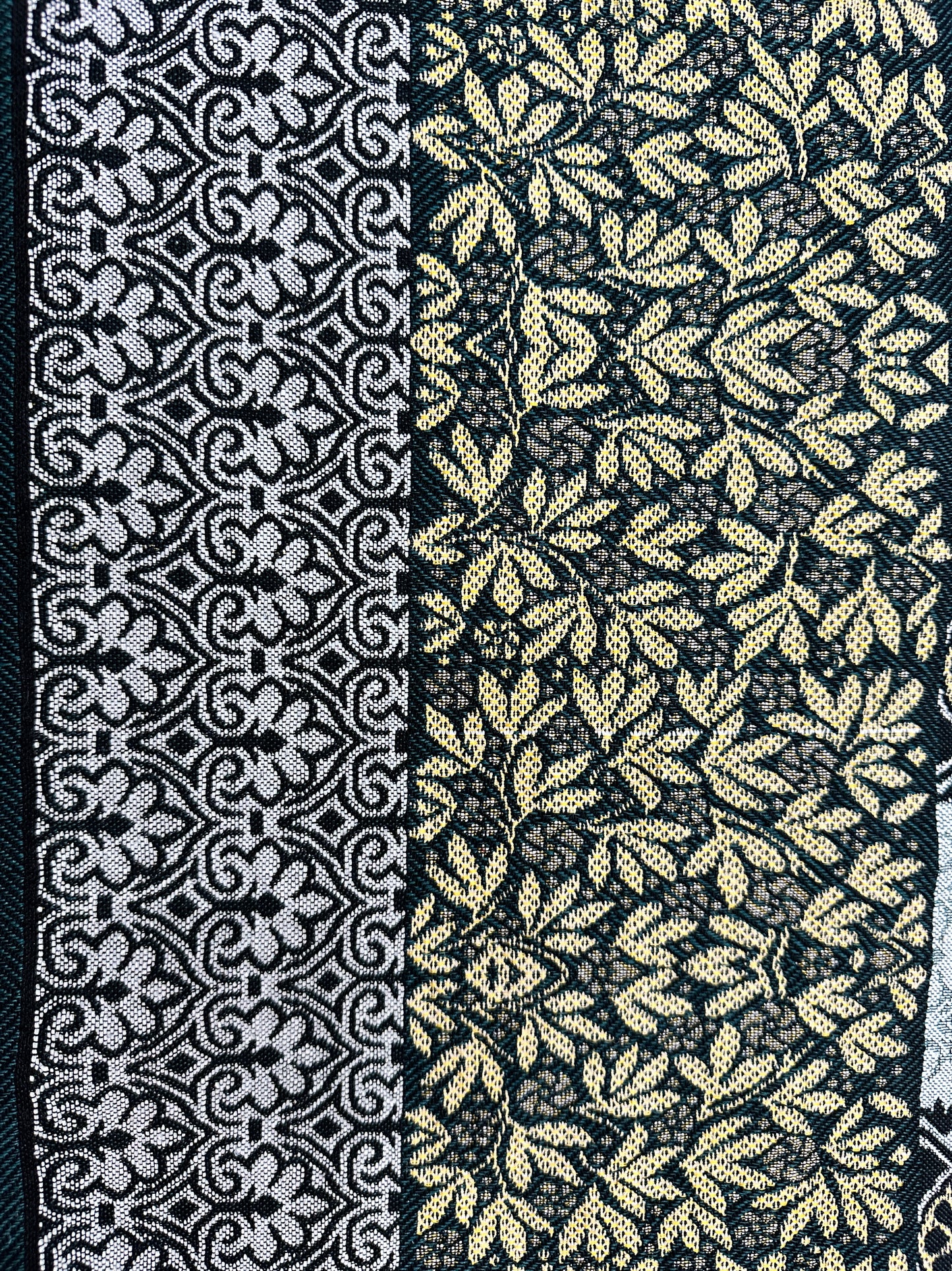 Classic Emerald Green Multani Bedsheet – Central Stripe Pattern