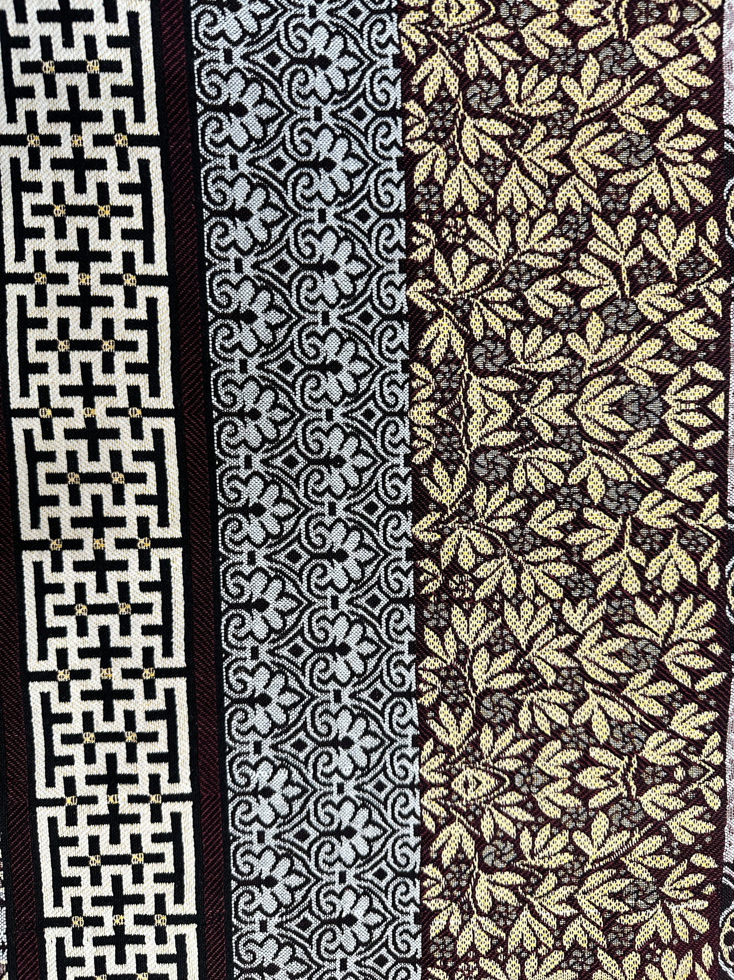 Classic Maroon Multani Bedsheet – Central Stripe Pattern