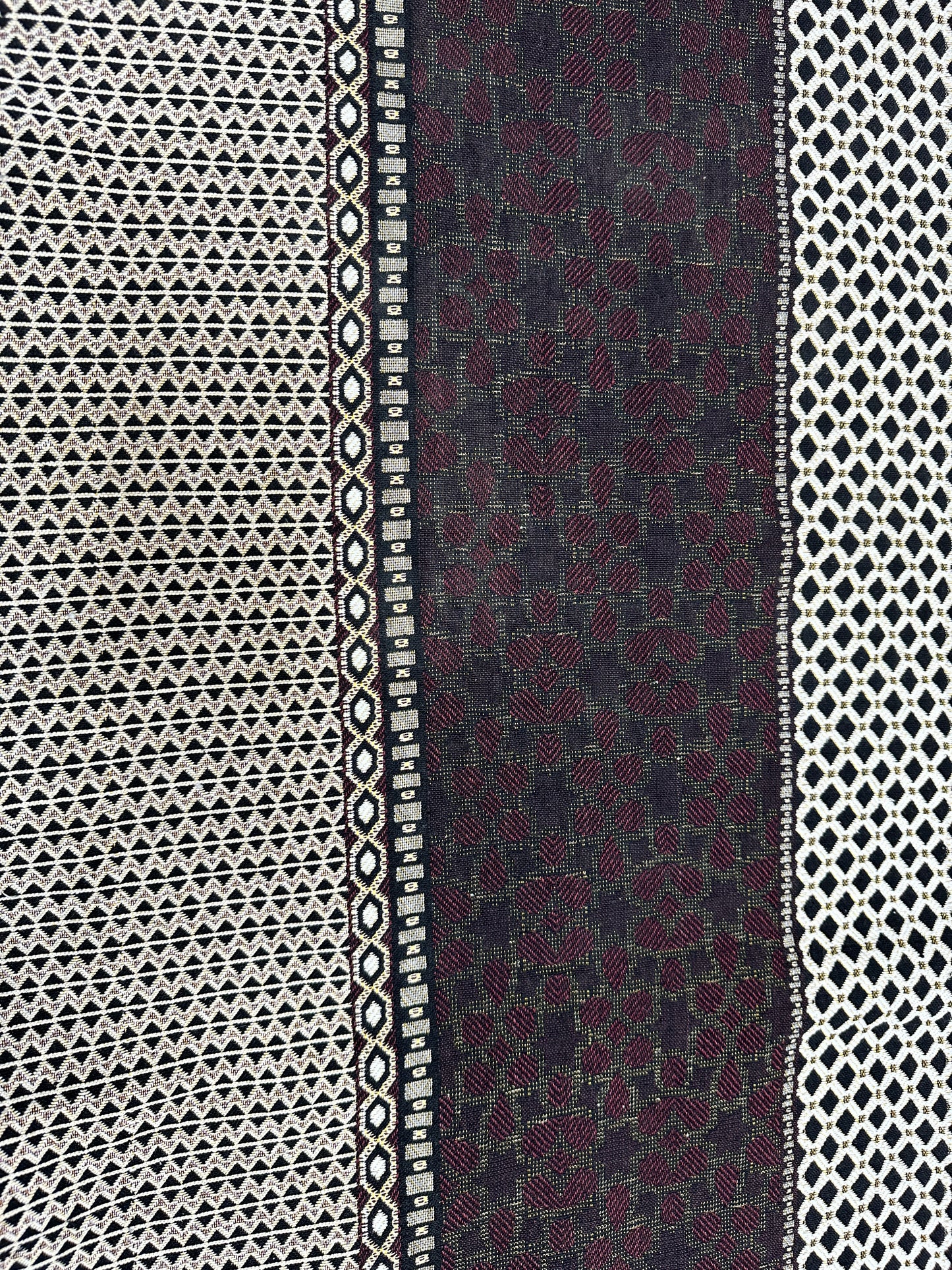 Classic Maroon Multani Bedsheet – Central Mehrab Pattern