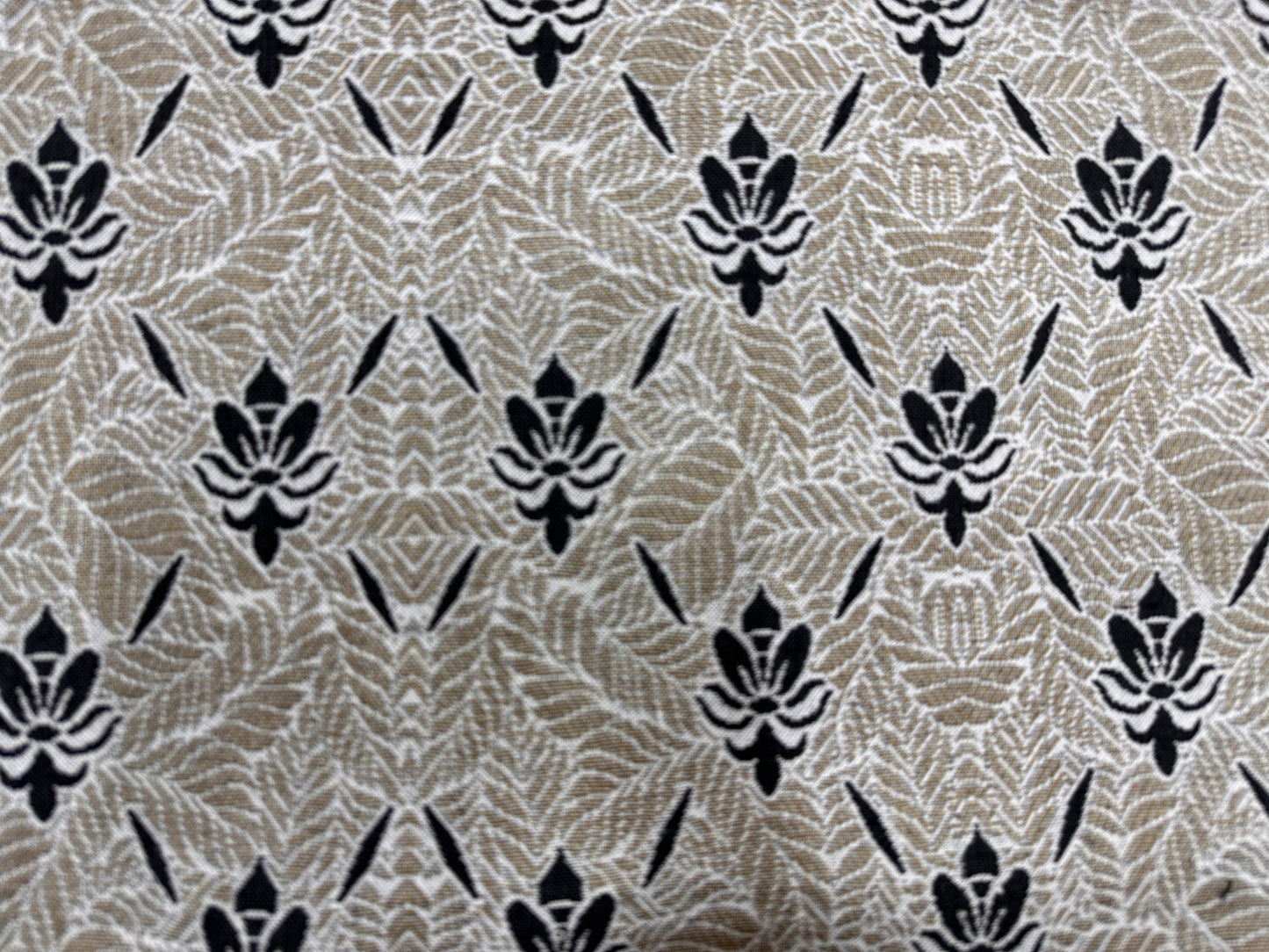 Classic Grey Multani Bedsheet – Central Mehrab Pattern