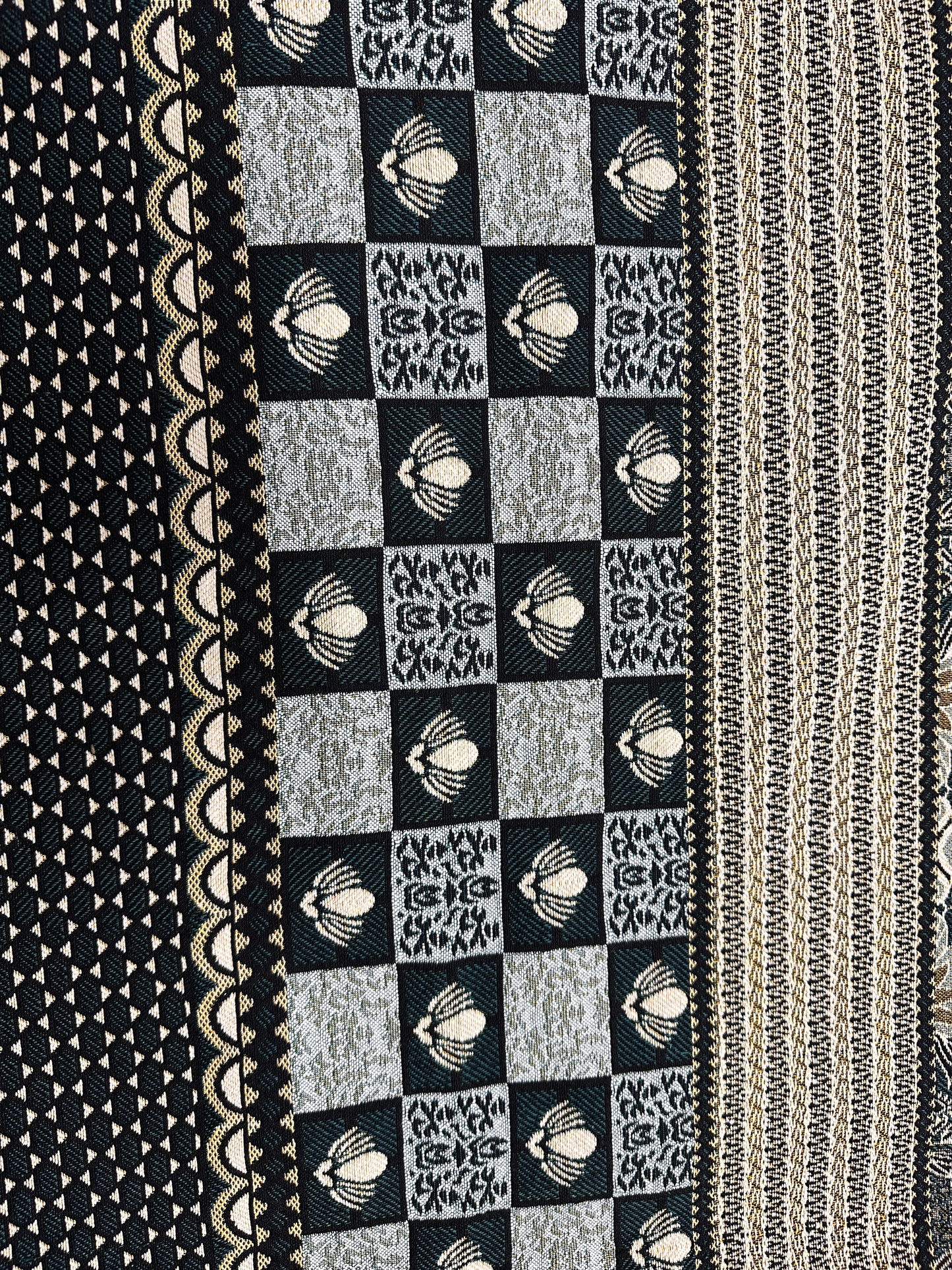 Classic Grey Multani Bedsheet – Central Floral Bouquet Pattern