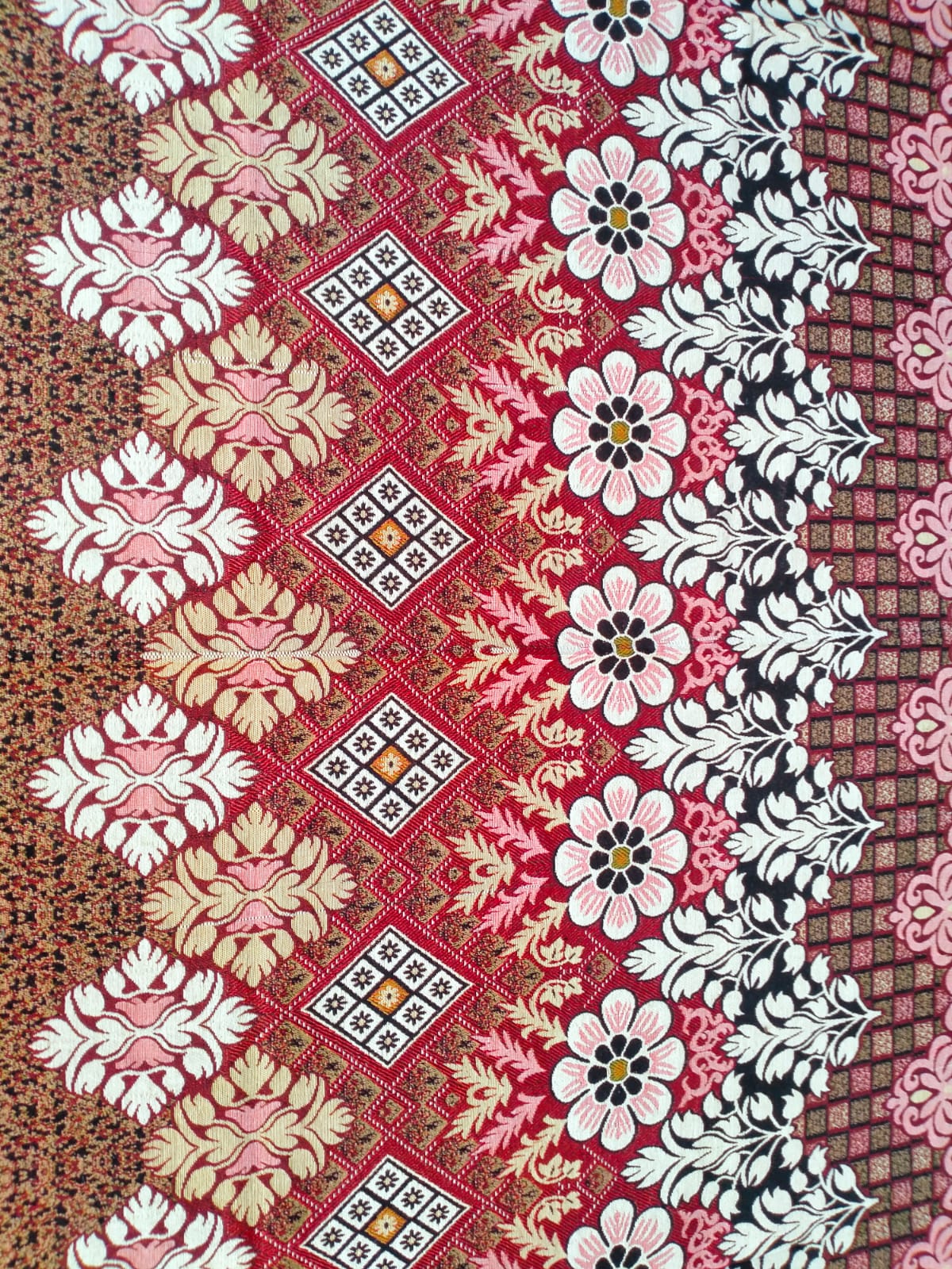 Traditional Multani Jazem – 9x11 Ft -Floral Diamond Classic